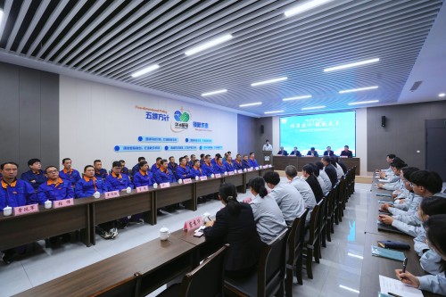 傳習匠心，賦能成長丨華特集團2025年第二批次師徒結對儀式圓滿舉行